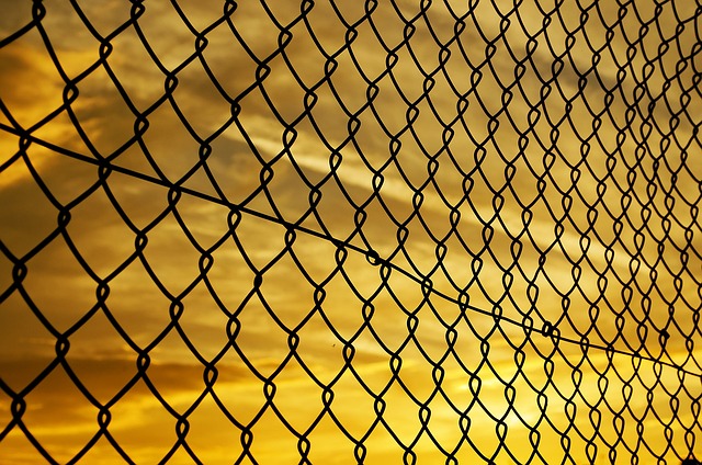 Easy Guide: Install Chain Link Fence on Concrete Wall in Barrie