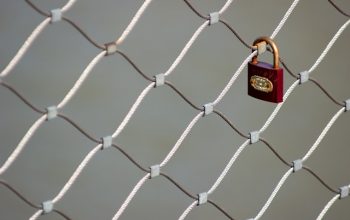 chain-link-fence-installation-in-barrie-640x480-18093674.jpeg