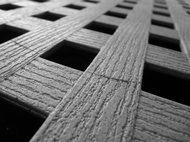 Protect Your Fence: Maintaining Barrie’s Weather-Resistant Barrier with Fence Right Inc