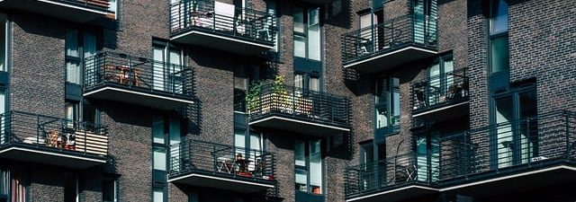 property-management-640x480-37543305.jpeg