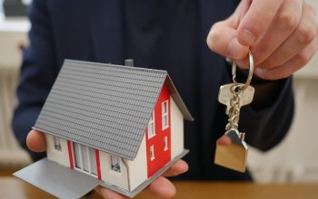 property-management-640x480-95868250.jpeg