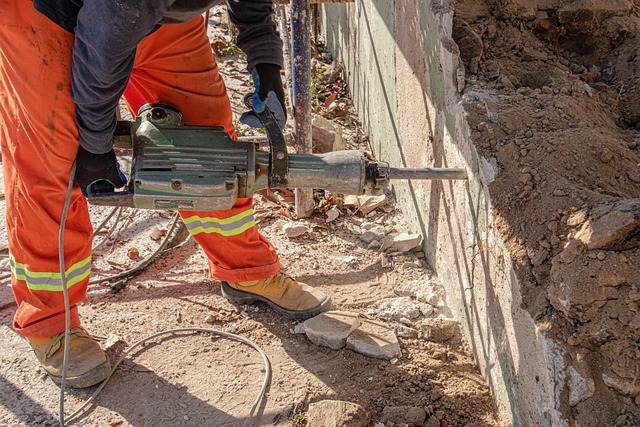 DIY Fence Contract: Save with Barrie Contractors