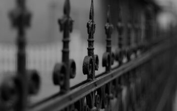 ornamental-iron-fence-barrie-640x480-17928312.jpeg
